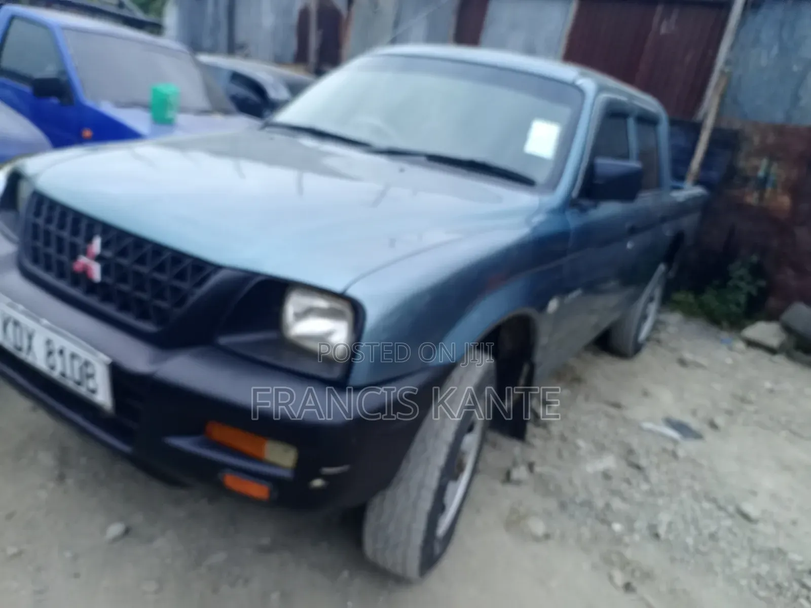 Mitsubishi L300 2010