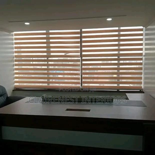Creating the Perfect Indoor Solution With Horizontal Office Blinds - thumbnail 2