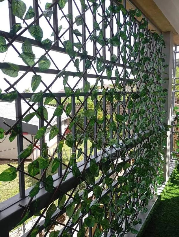 Expandable Green Privacy Fence - main view