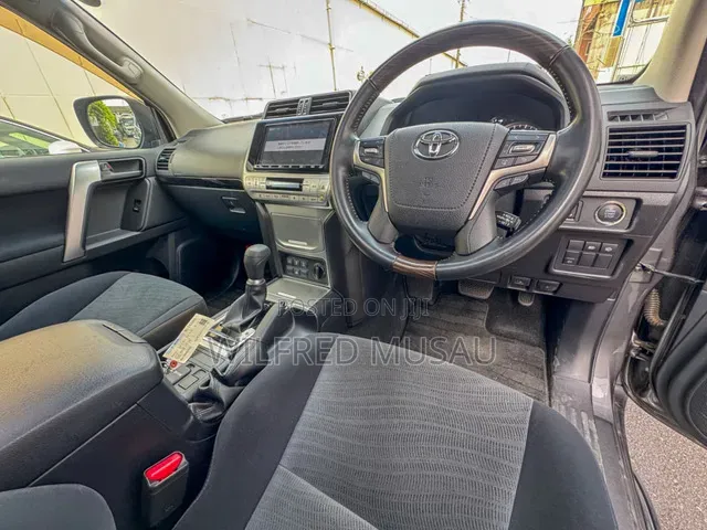 Toyota Land Cruiser Prado 2021 Gold