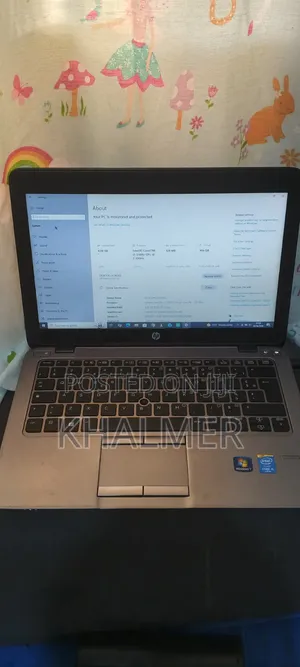 Laptop HP EliteBook 820 G3 4GB Intel Core i5 SSHD+SSD 512GB