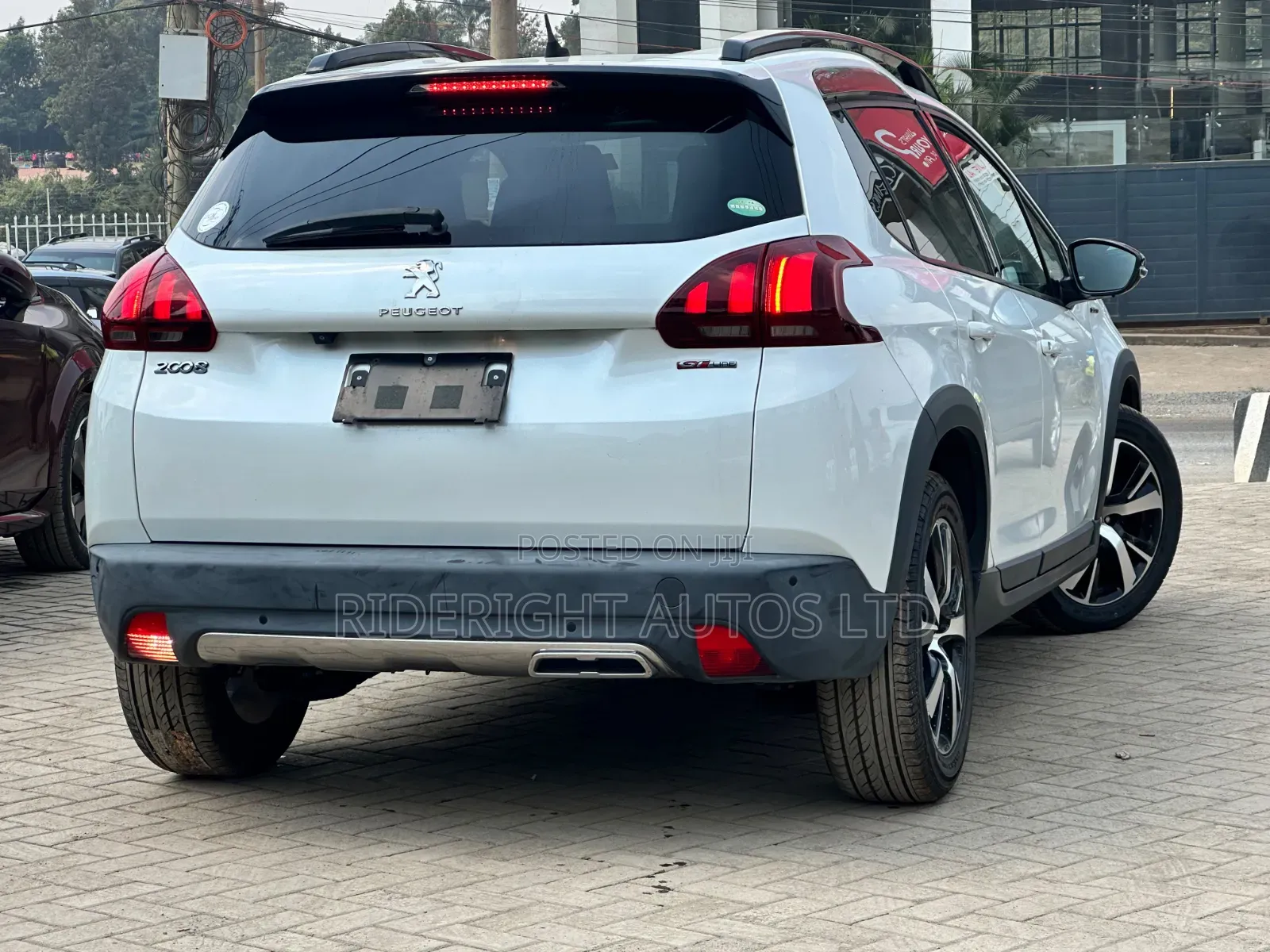 Peugeot 2008 2019 White