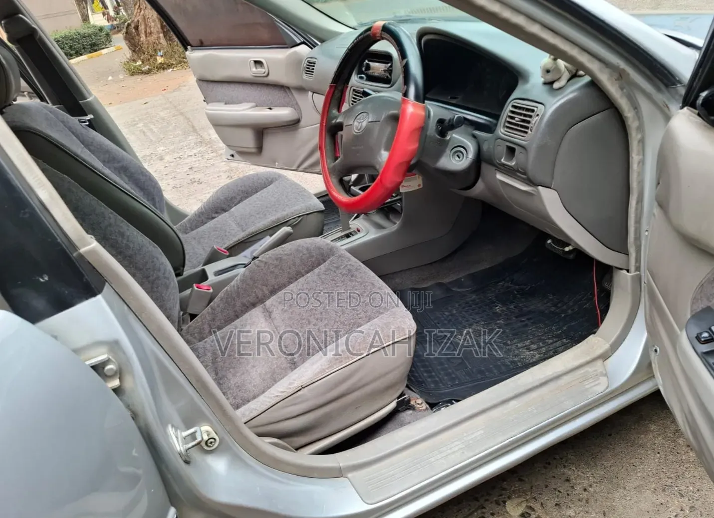 Toyota Corolla 1996 Silver
