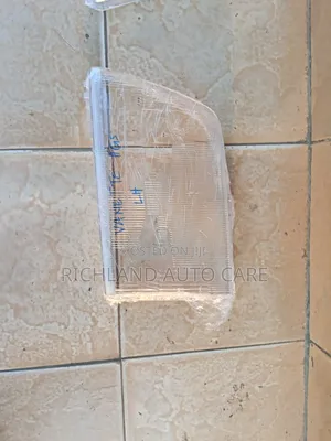 Headlights Lens Nissan Vanette/Mazda Bongo