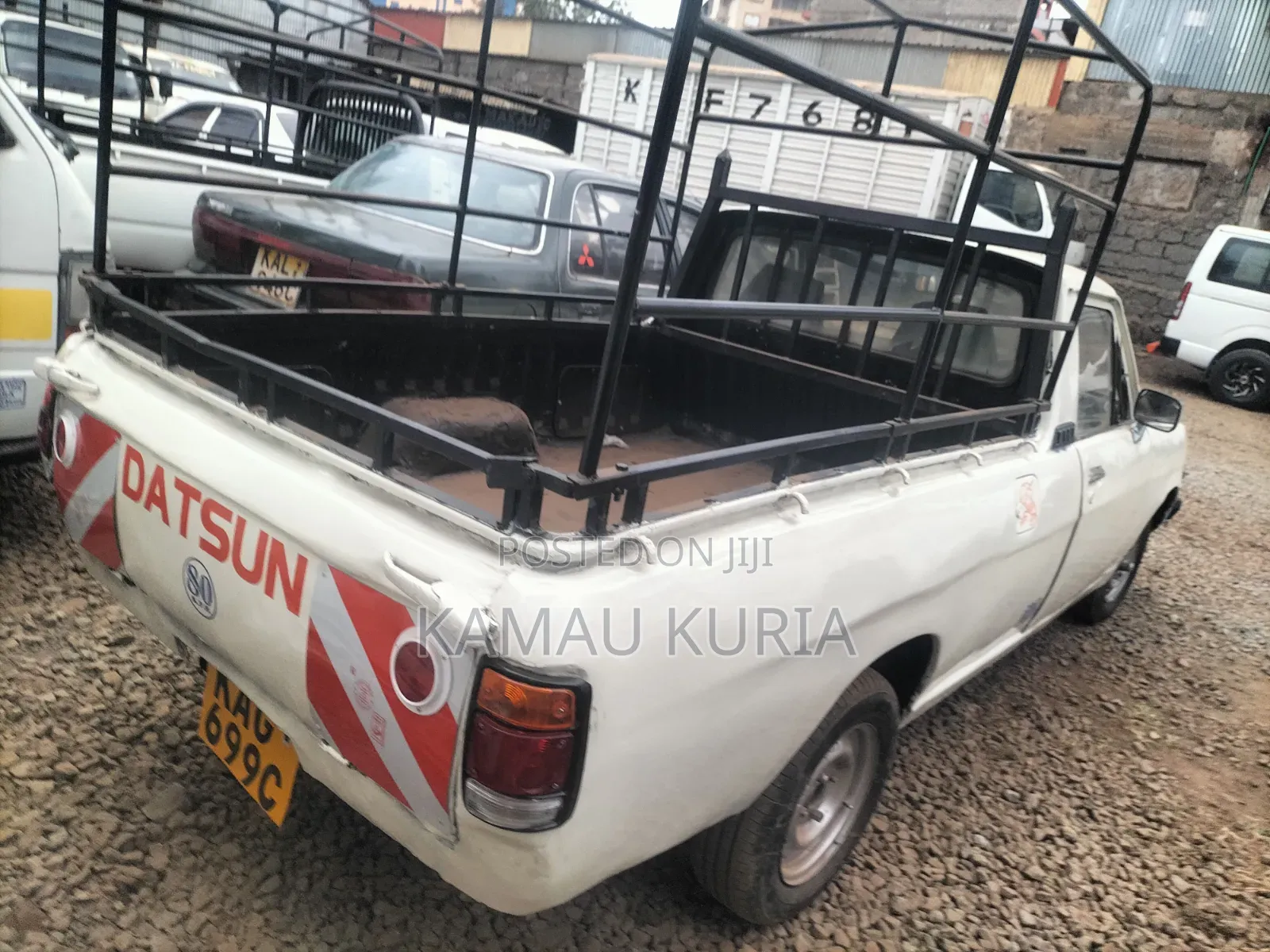 Nissan Pick-Up 1995 White