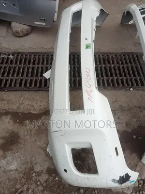 Land Cruiser V8 2010 Front Bumper
