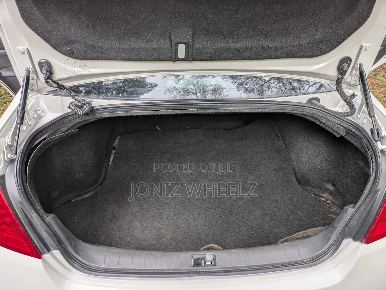 Nissan Teana 2010 White