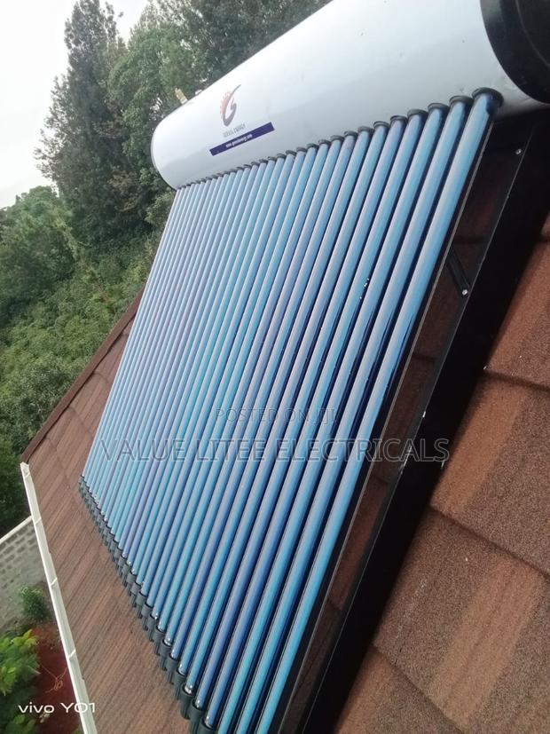 200L Pressurized Solar Water Heater. Evacuated Tube Model