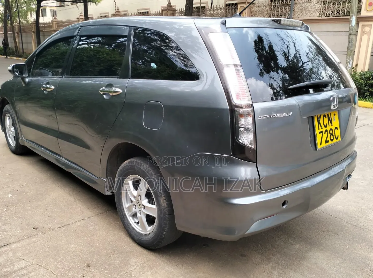 Honda Stream 2010 Gray