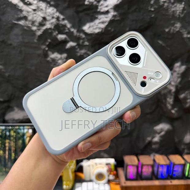 Apple Magsafe Phone Case iPhone 16 Pro - main view