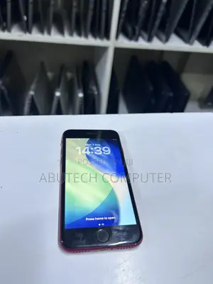 Apple iPhone SE 64 GB Red