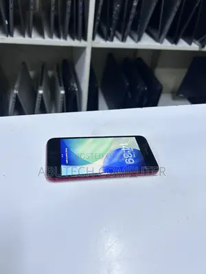 Apple iPhone SE 64 GB Red