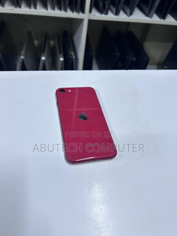 Apple iPhone SE 64 GB Red - thumbnail 4