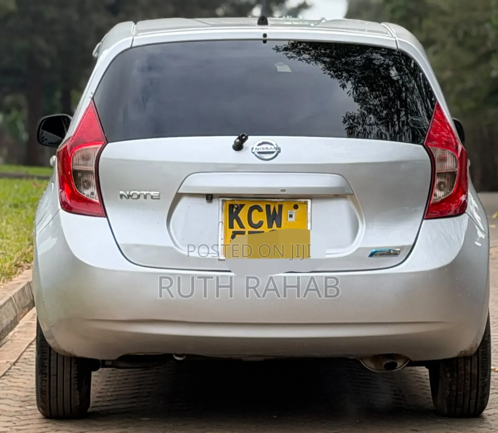 Nissan Note 2012 Silver