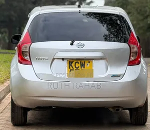 Nissan Note 2012 Silver