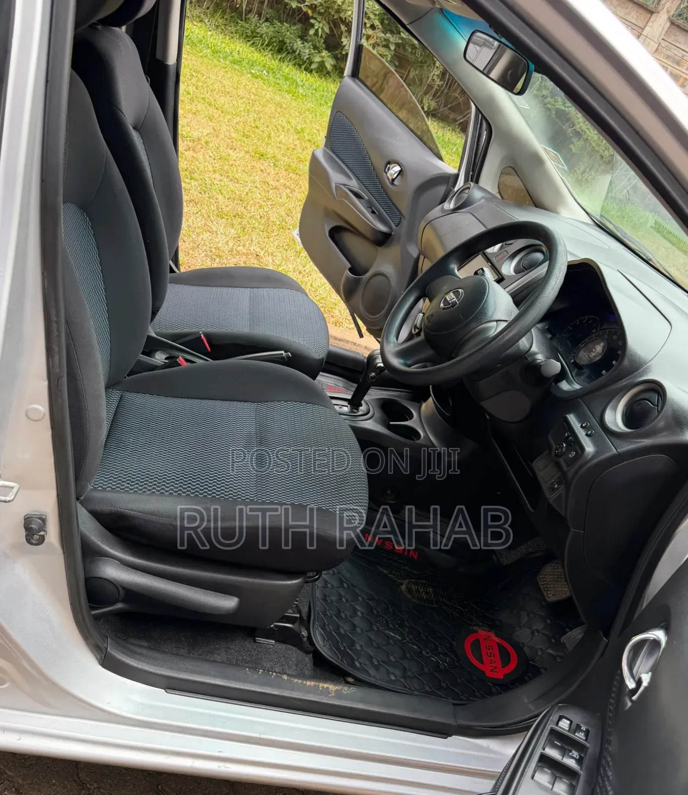 Nissan Note 2012 Silver