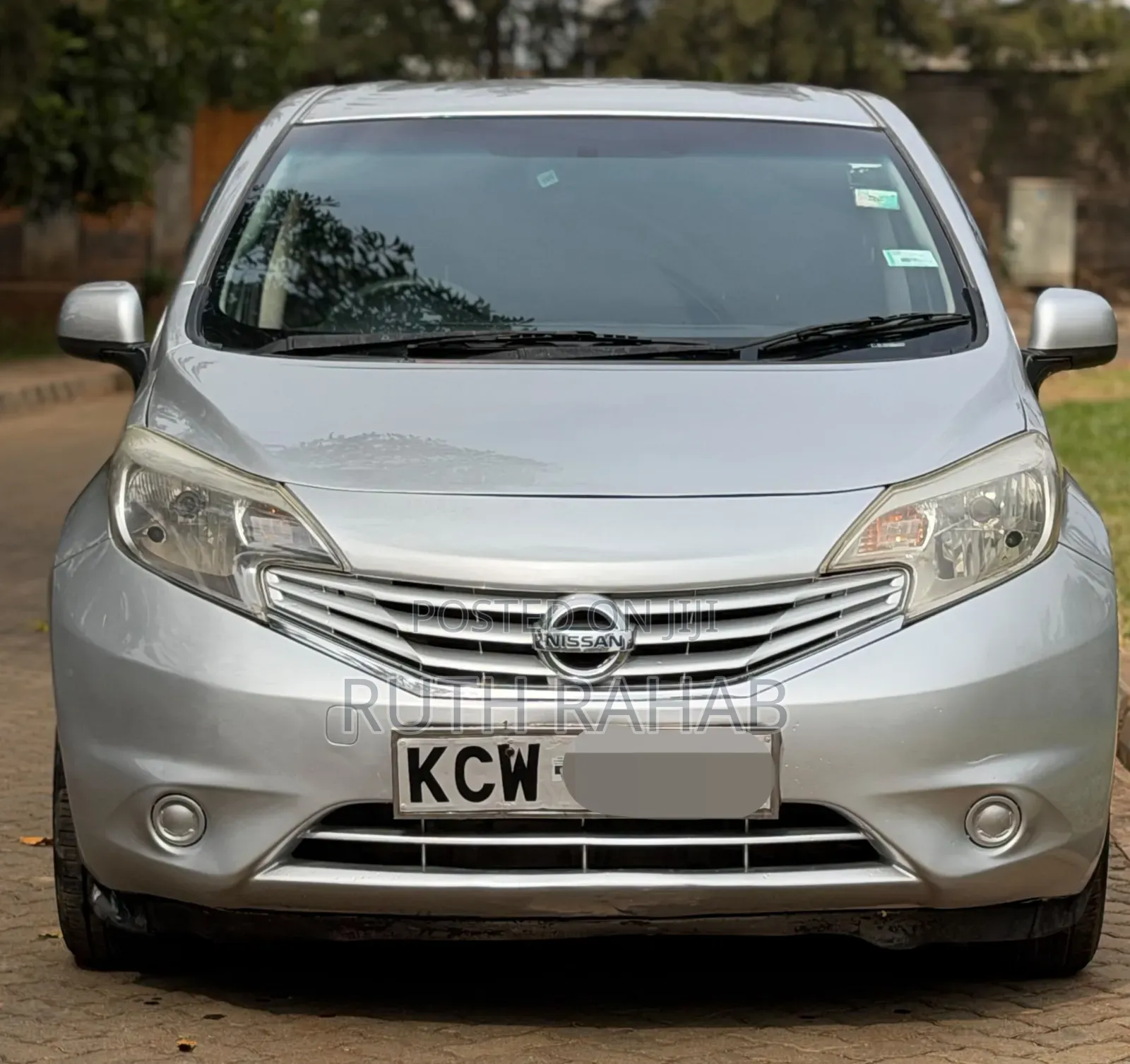 Nissan Note 2012 Silver