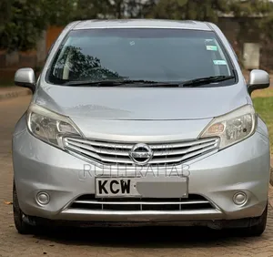 Nissan Note 2012 Silver
