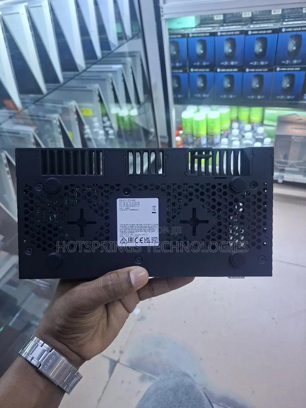 Microtik RB4011 - thumbnail 3
