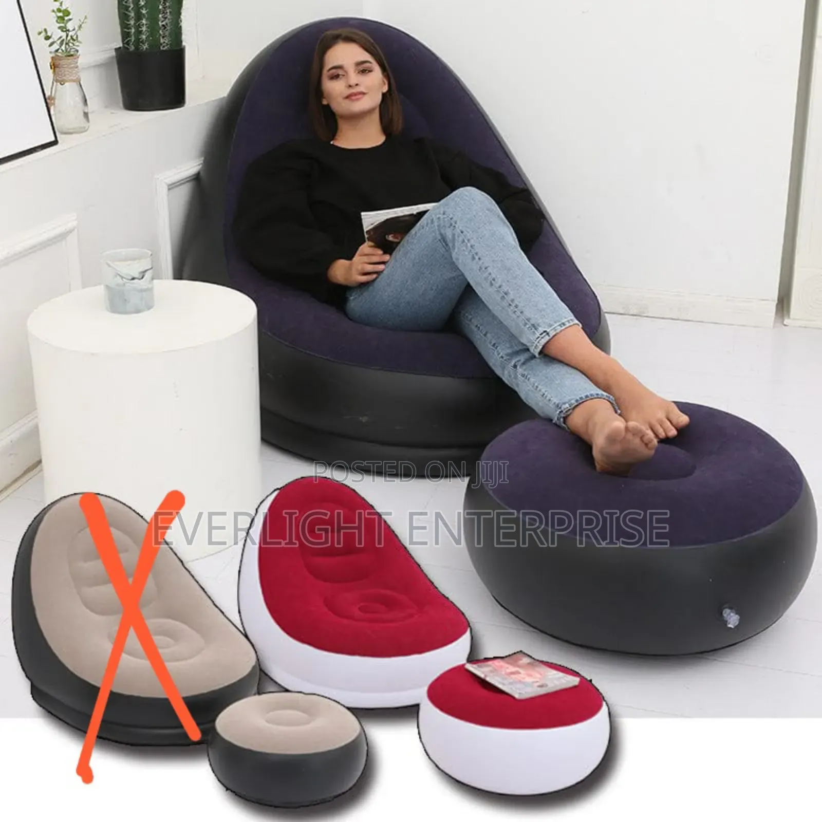 Inflatable Seat With Foot and Manual Pump