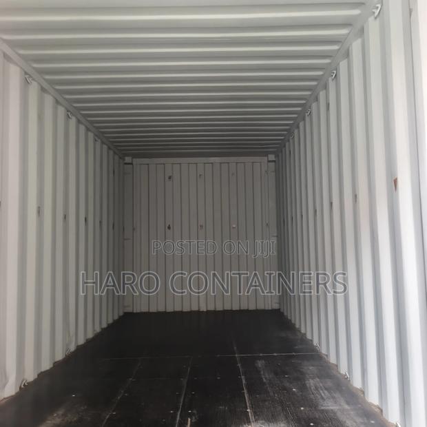 Clean 20ft Container - thumbnail 2