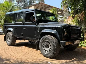 Land Rover Defender 2010 Black