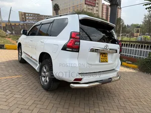 Toyota Land Cruiser Prado 2.7 i 2010 White