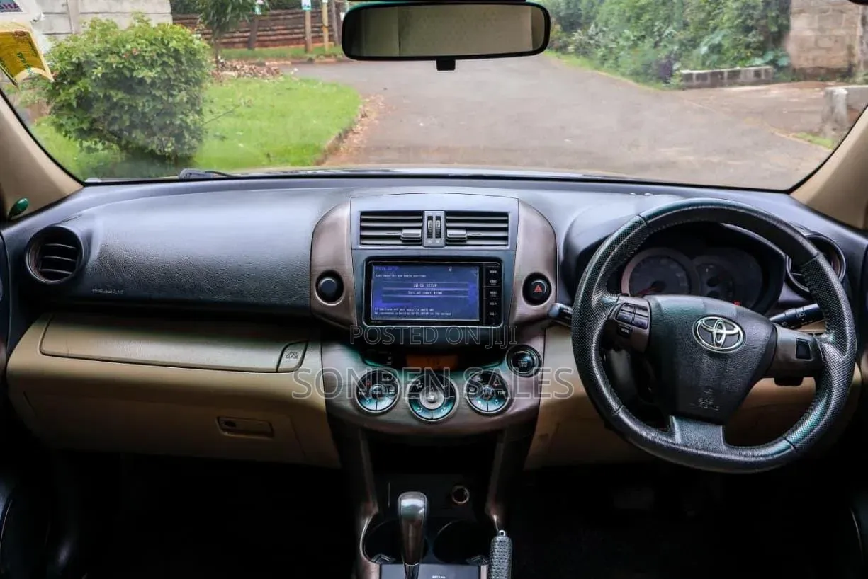 Toyota Vanguard 2012 Black