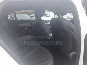 Mercedes-Benz GLC-Class 2019 White