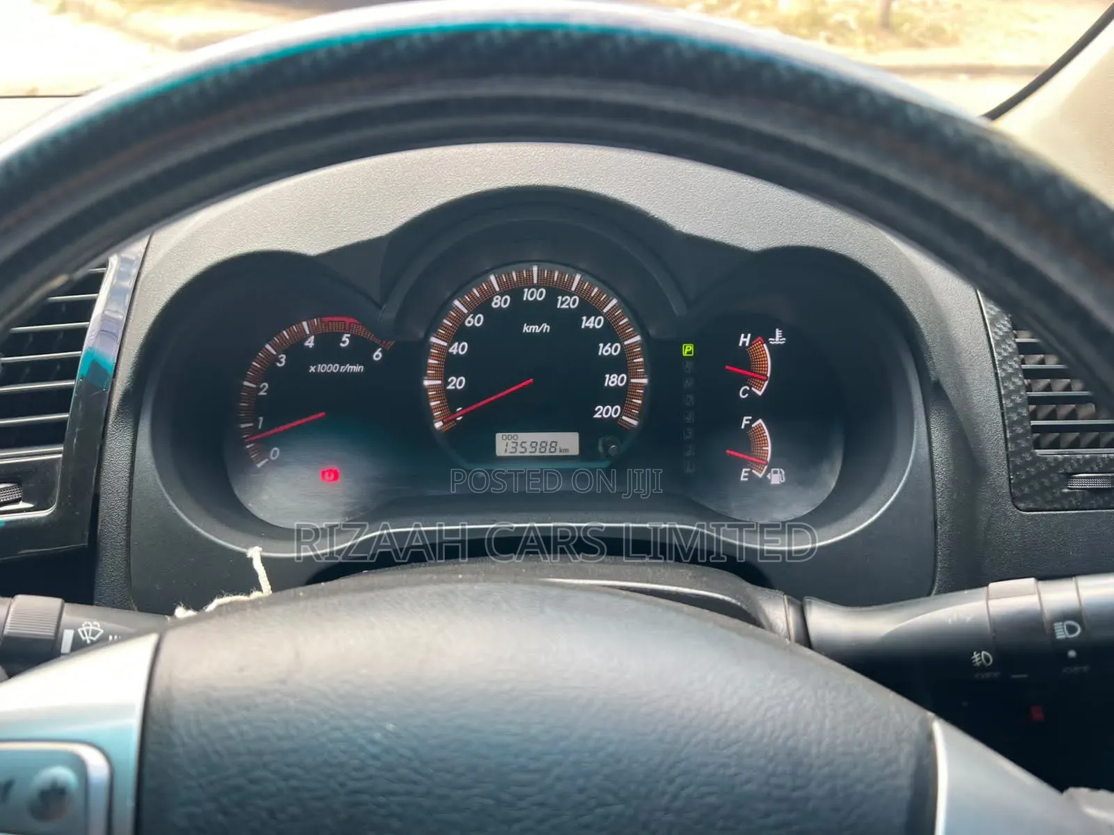 Toyota Hilux 2016 Black