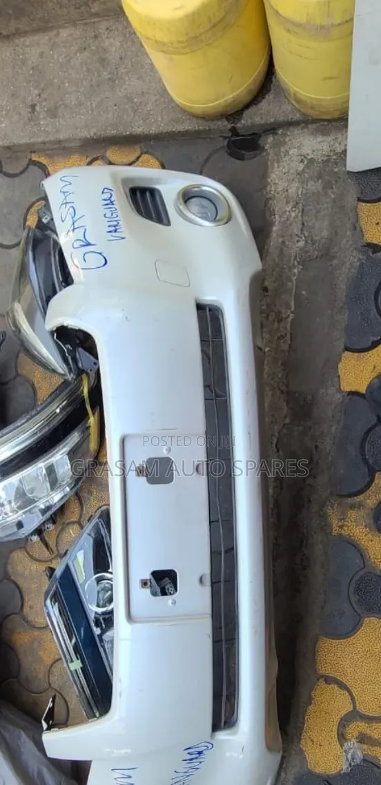 Toyota Vanguard Bumper
