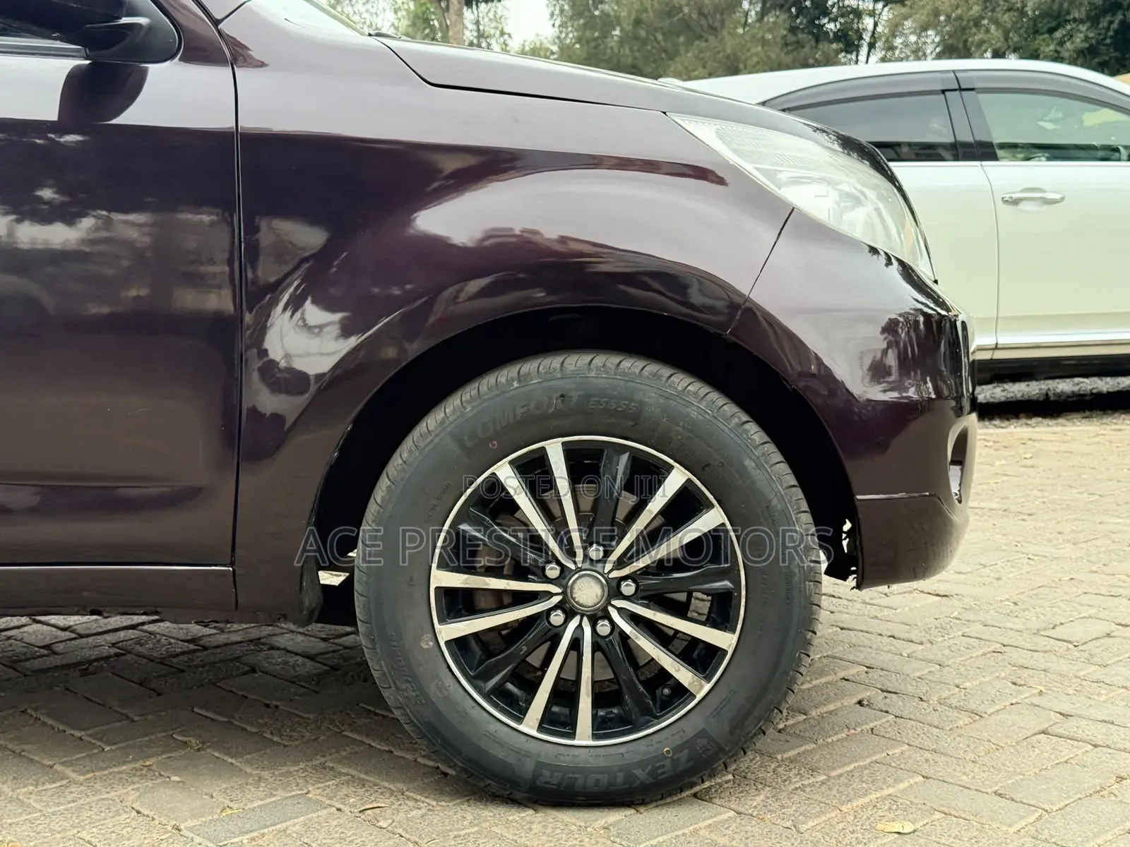 Toyota Rush 2016 Burgundy