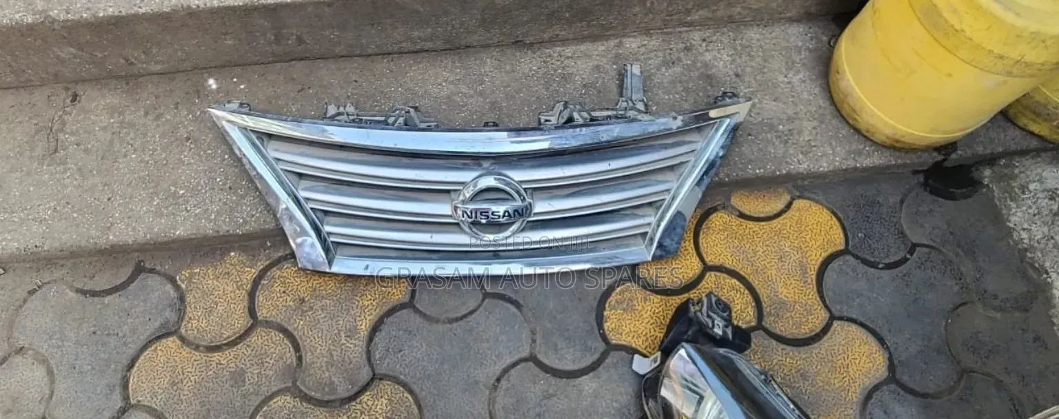 Nissan Sylphy 2015 Grill