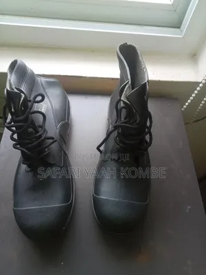 Safety Boots on Sell
