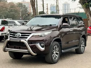Toyota Fortuner 2020 Brown