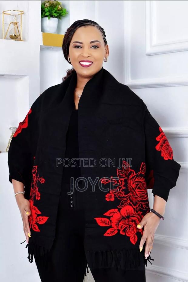 Free Size Warm Ponchos - thumbnail 3