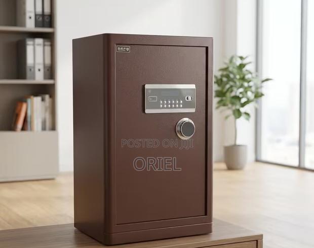 Office Safe : Heavy-Duty 60kg Digital Safe