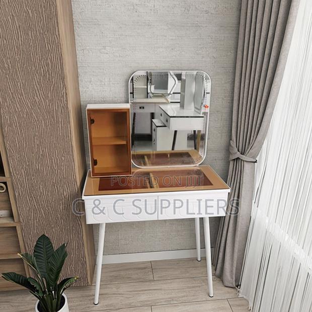 Modern Imported Vanity Table With Led Lights - thumbnail 5