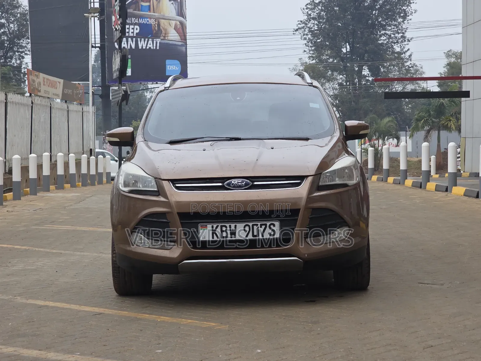 Ford Kuga 2013 Burgundy