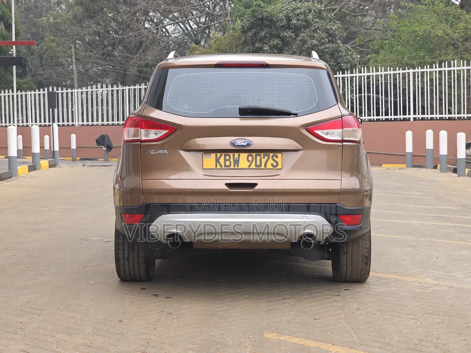 Ford Kuga 2013 Burgundy
