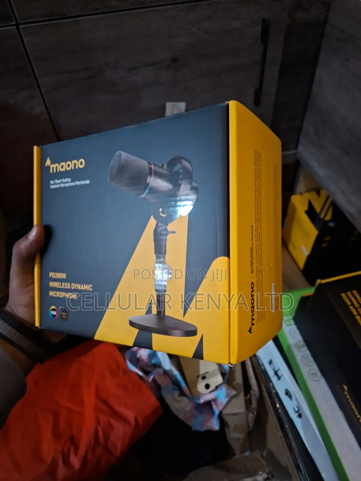 Maono PD200WS USB/XLR/Wireless Podcast Mic Kit
