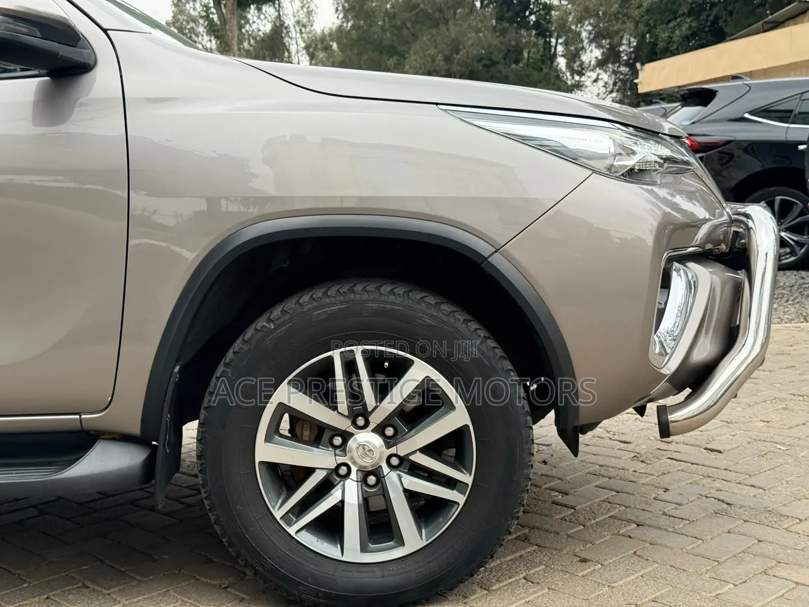 Toyota Fortuner 2020 Gold