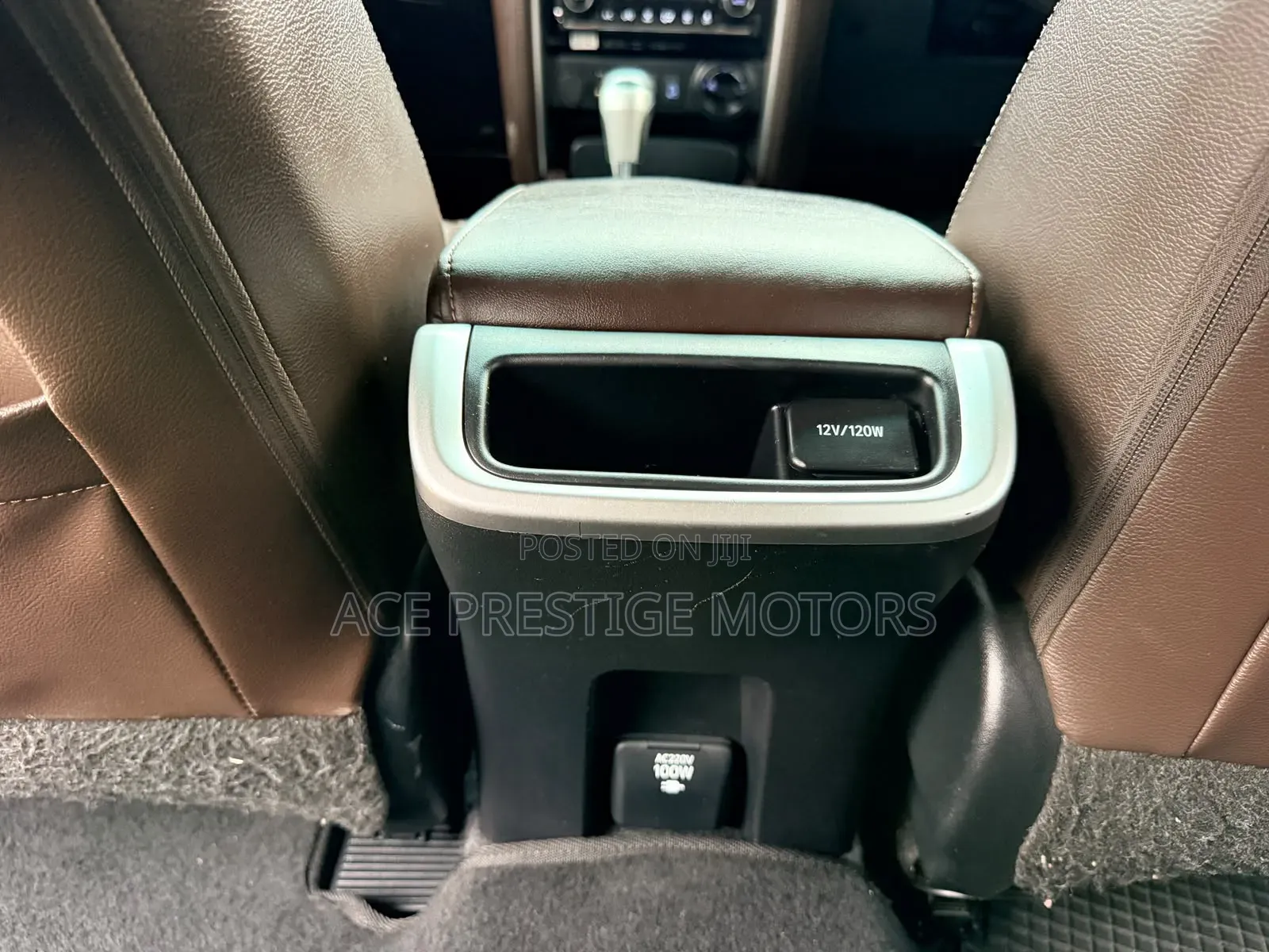 Toyota Fortuner 2020 Gold