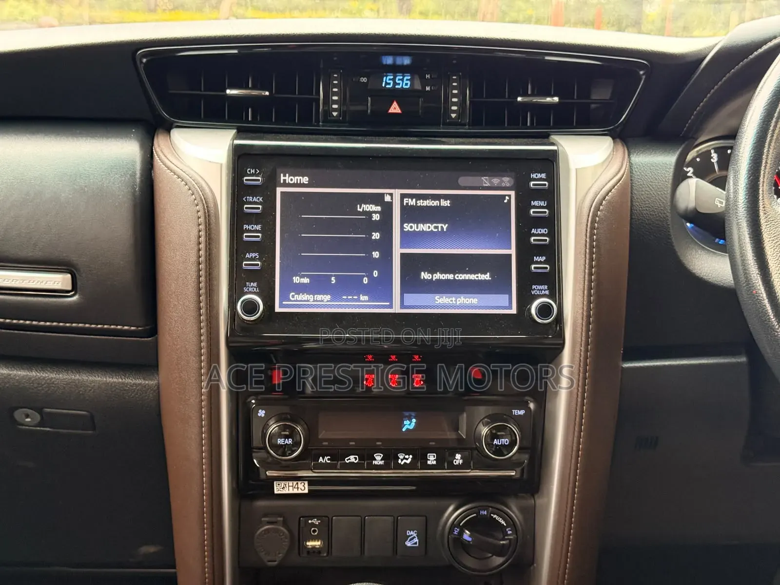 Toyota Fortuner 2020 Gold