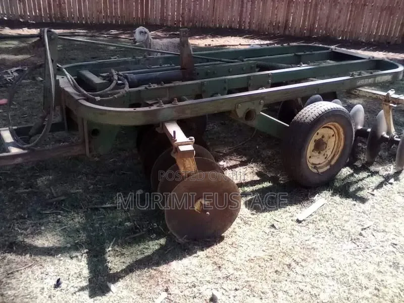 John Deere Hydraulic Harrow