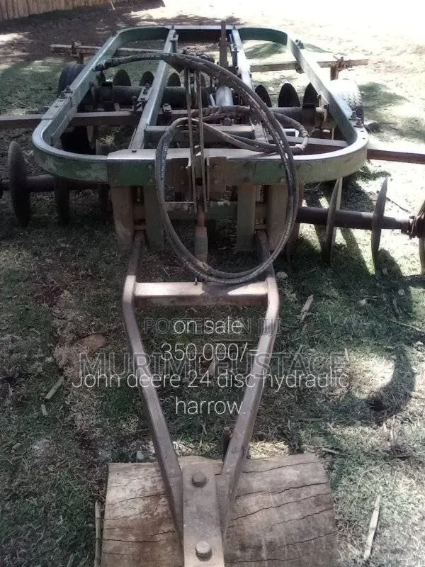 John Deere Hydraulic Harrow