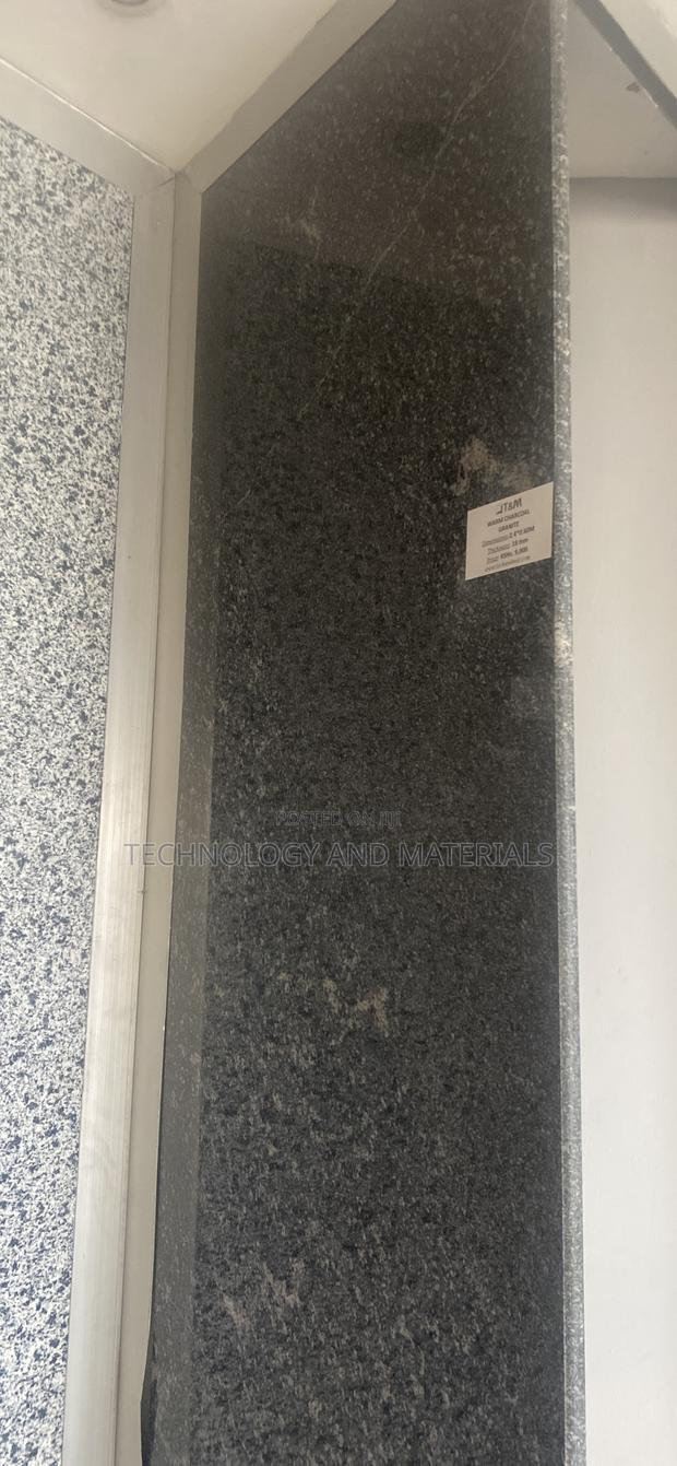 Warm Charcoal Granite - main view