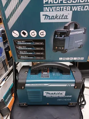 Makita MMA Welder