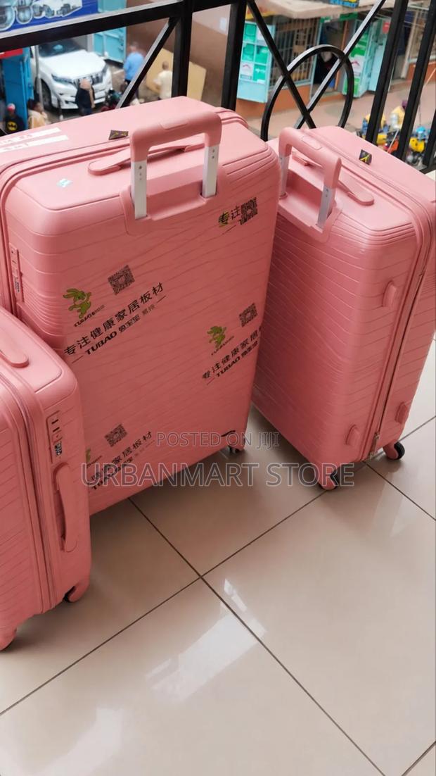 Stylish Unbreakable 3in 1 Piece Travel Suitcase Set