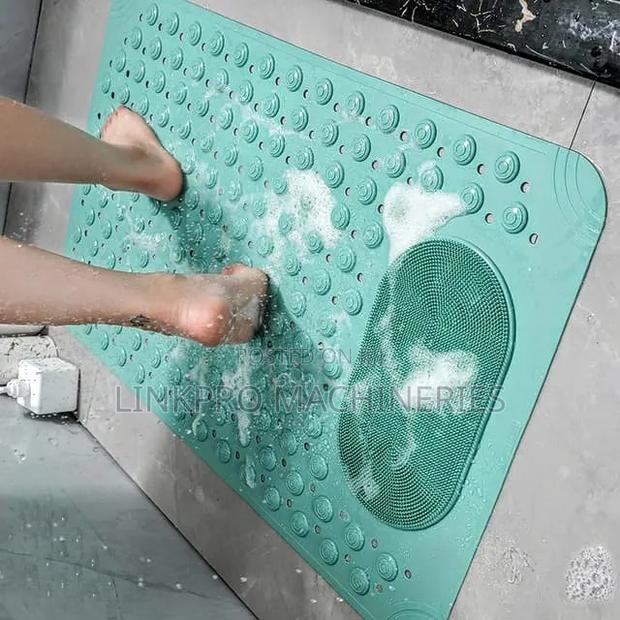 Shower Mat 60cm by 90cm - main view